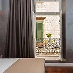 Bed & Breakfast Palace Old Town - 