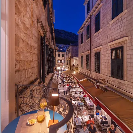 Bed & Breakfast Palace Old Town - 